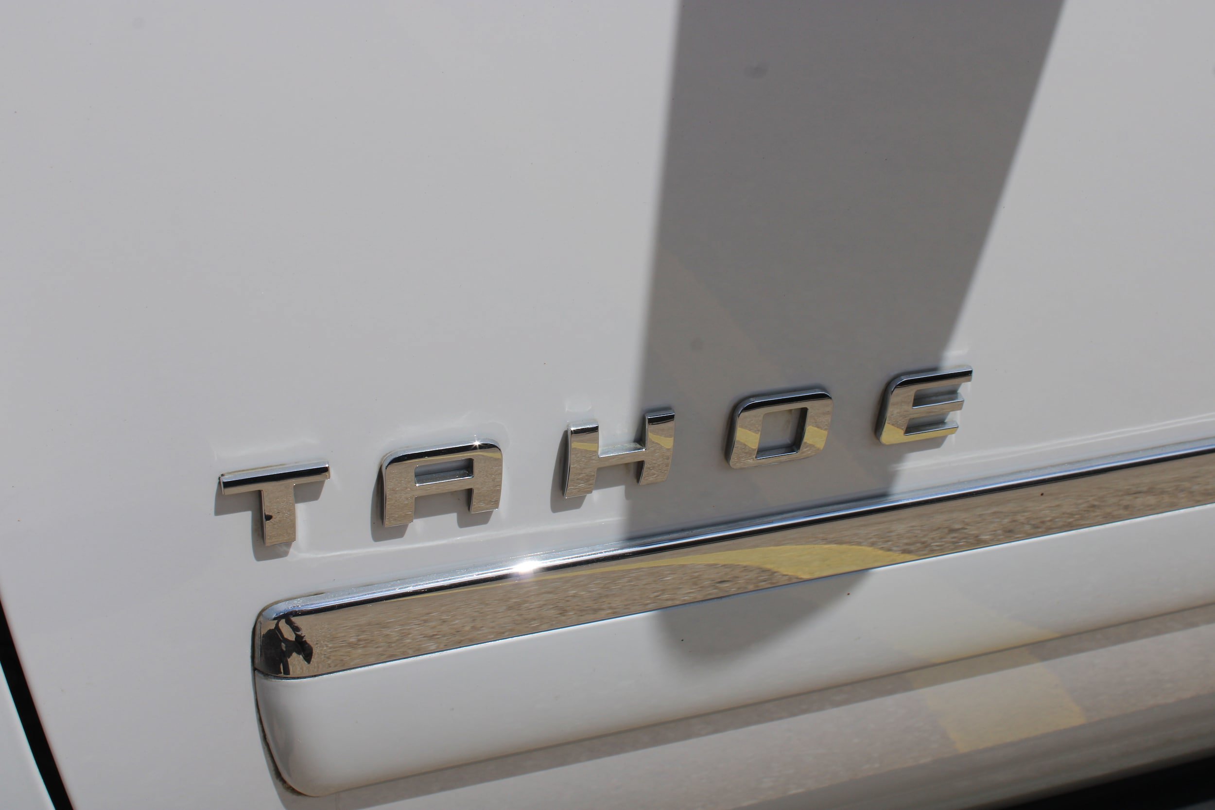 Used 2010 Chevrolet Tahoe LTZ RWD image 12