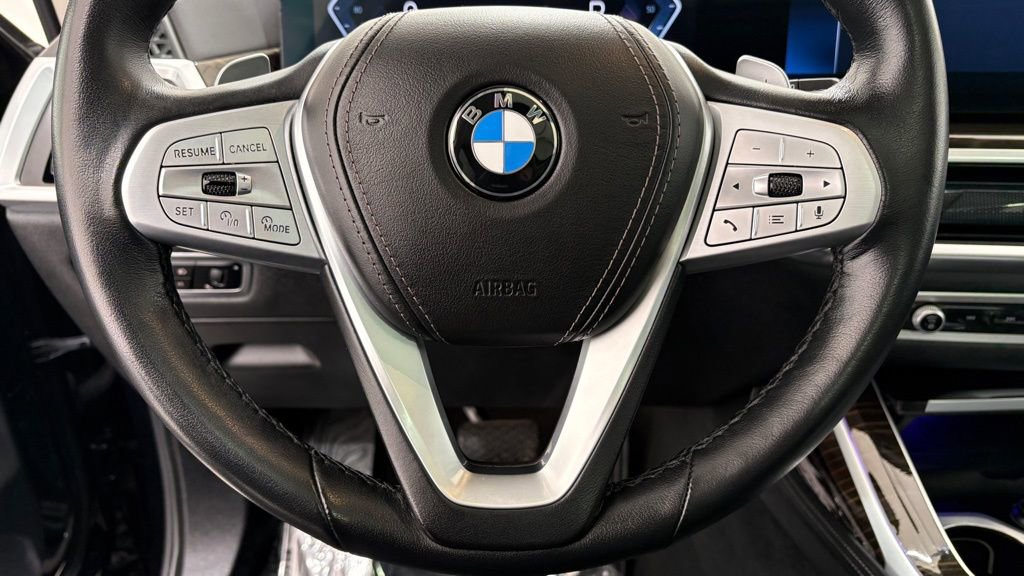Used 2023 BMW X7 xDrive40i image 52