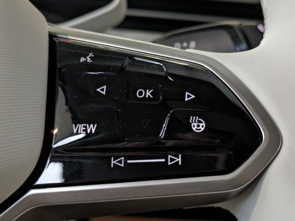 New 2025 Volkswagen ID. Buzz 1st Edition image 25