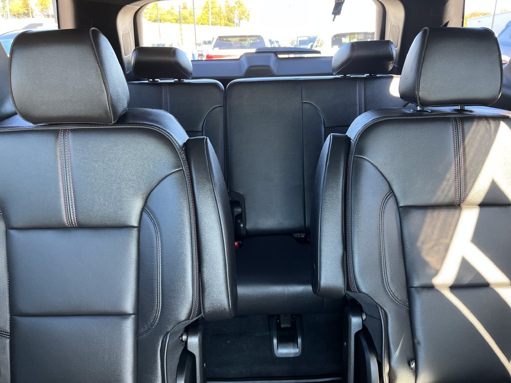 Used 2023 Chevrolet Traverse RS AWD/4WD image 22