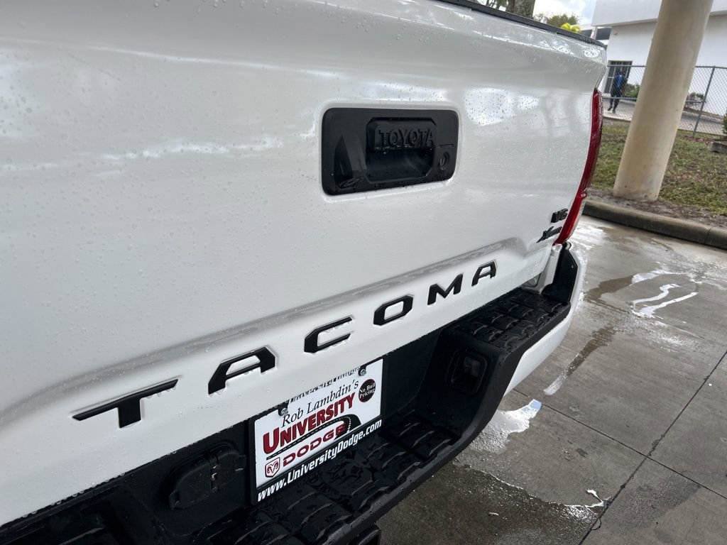Used 2022 Toyota Tacoma 2WD Double Cab image 18