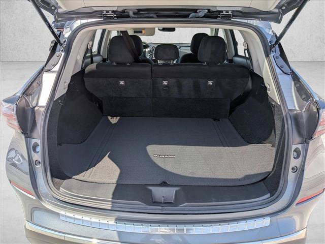 Used 2018 Nissan Murano SV w/ Premium Package FWD image 6