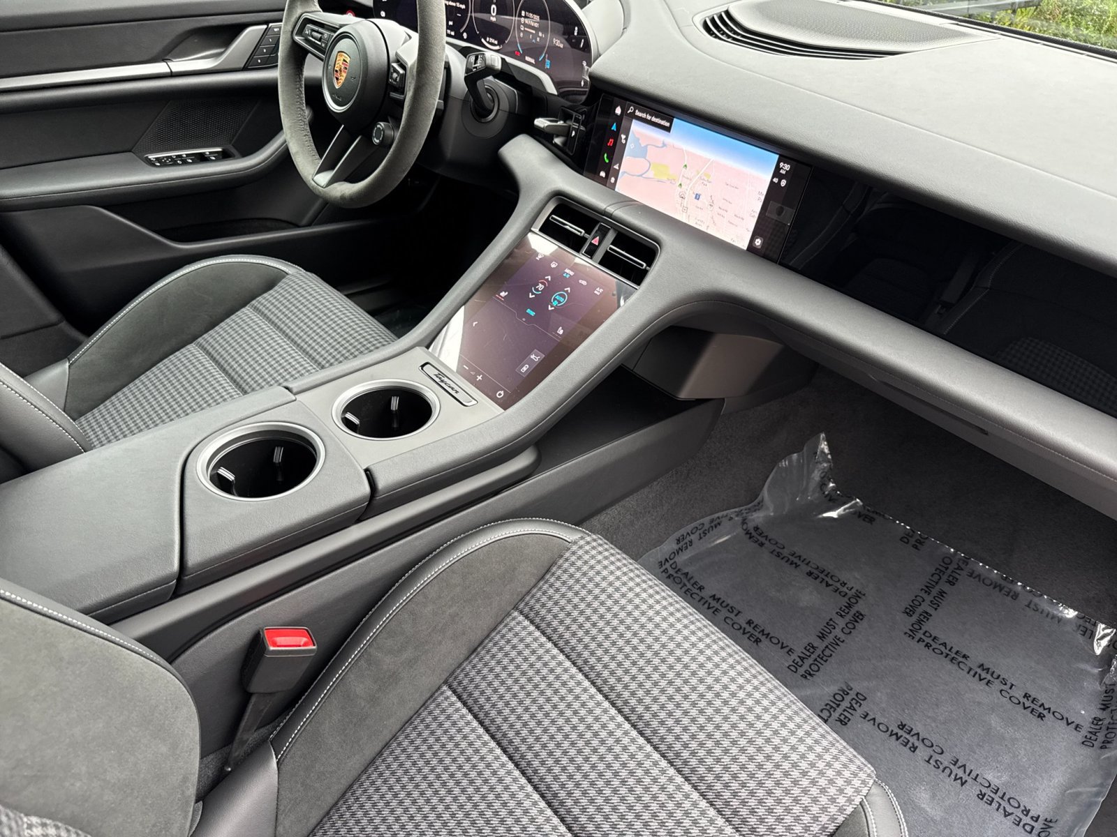 Certified 2026 Porsche Taycan AWD/4WD image 17