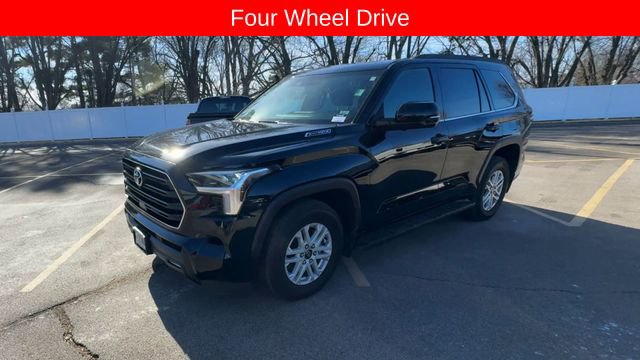 Used 2025 Toyota Sequoia SR5 image 4