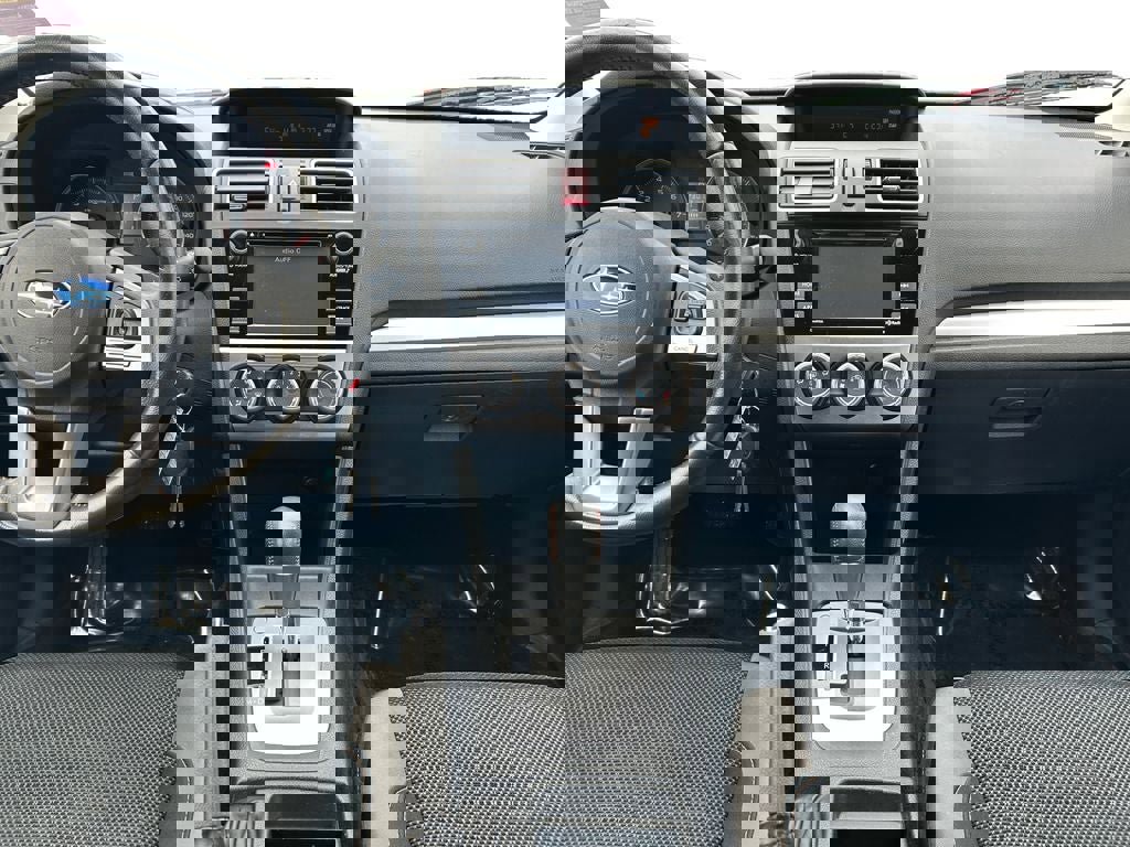 Used 2016 Subaru Crosstrek 2.0i Premium image 12