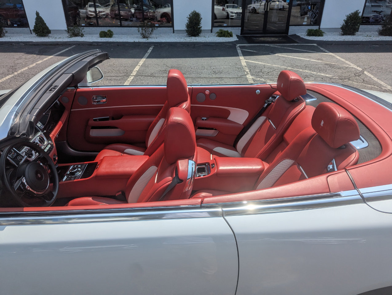 Used 2018 Rolls-Royce Dawn image 82