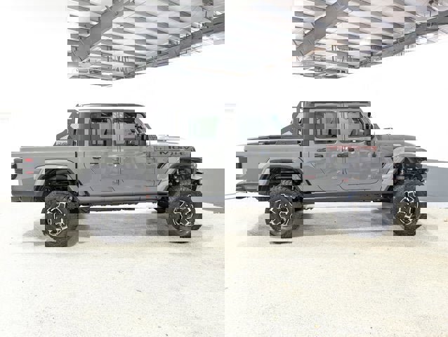 Used 2022 Jeep Gladiator Mojave w/ LED Lighting Group image 2