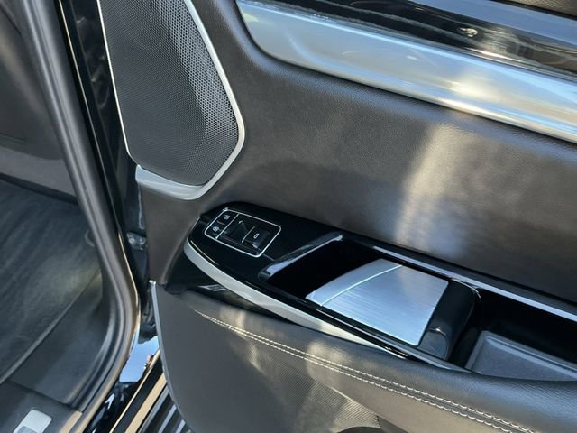 Used 2025 Cadillac Escalade Sport w/ LPO, ONYX Package AWD/4WD image 25
