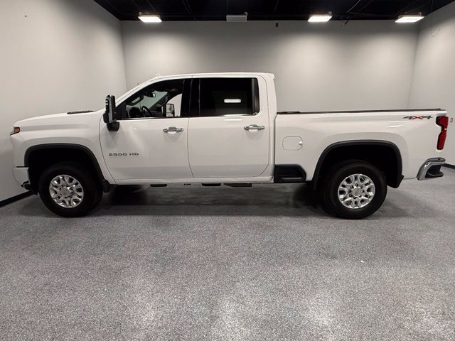 Used 2024 Chevrolet Silverado 2500 LTZ AWD/4WD image 9