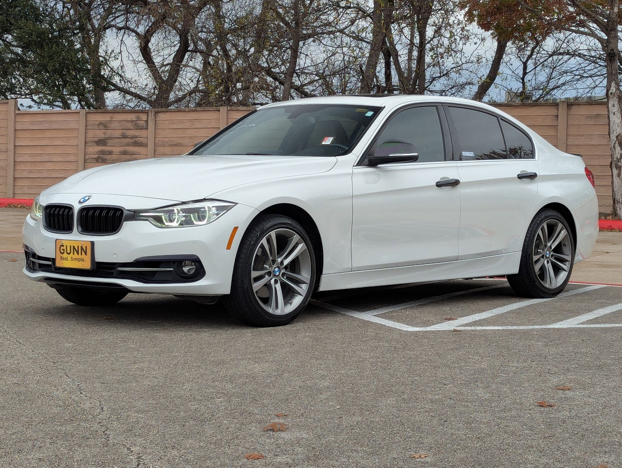 Used 2017 BMW 330i Sedan image 8