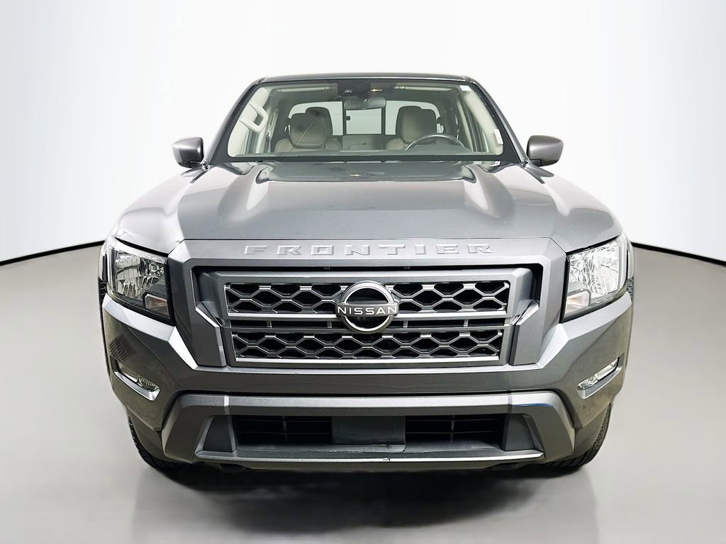 Used 2022 Nissan Frontier SV AWD/4WD image 2