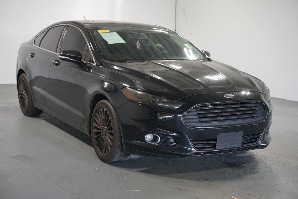Used 2016 Ford Fusion Titanium image 3