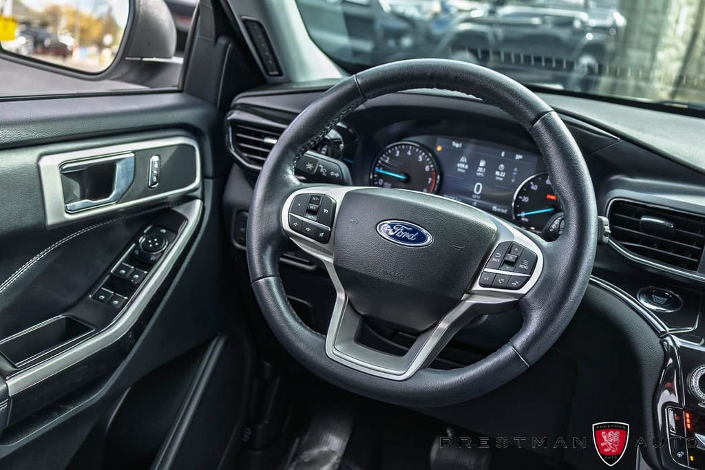 Used 2022 Ford Explorer XLT w/ Equipment Group 202A image 36