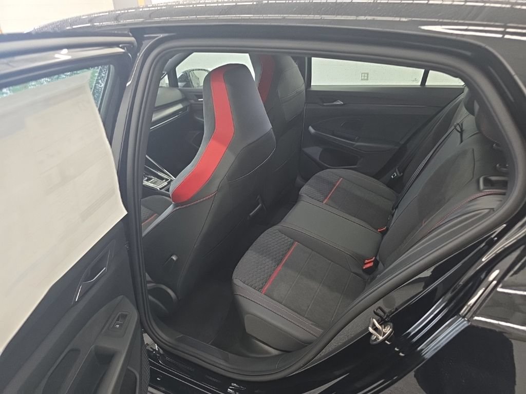 New 2026 Volkswagen GTI SE FWD image 20