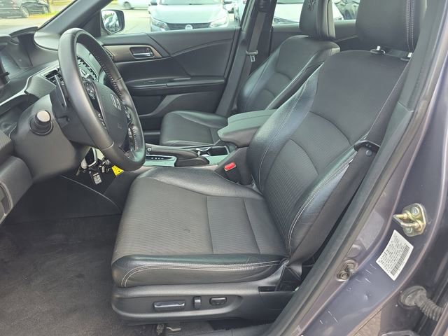 Used 2016 Honda Accord Sport image 11