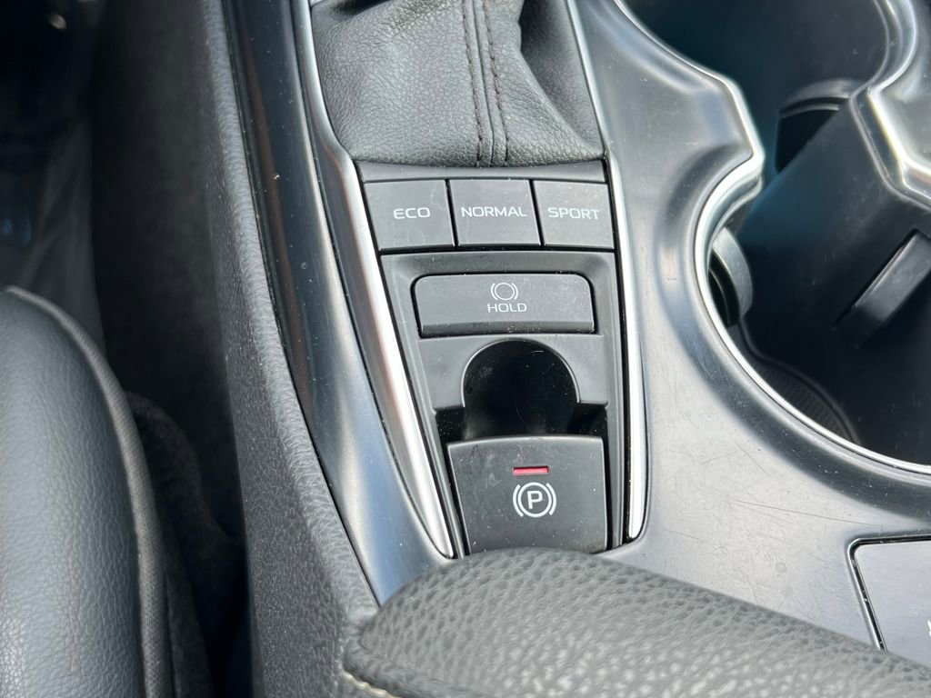 Used 2020 Toyota Camry XSE w/ Carpet Mat Package image 26