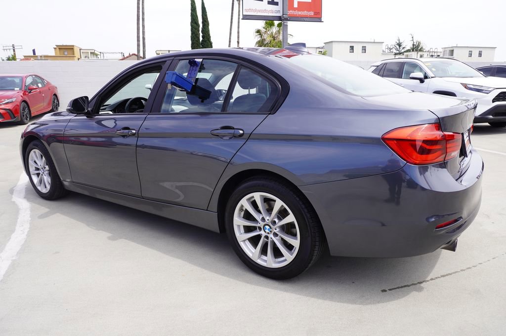 Used 2016 BMW 320i Sedan image 5