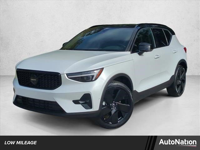 Used 2026 Volvo XC40 B5 Ultra w/ Protection Package Premier image 1
