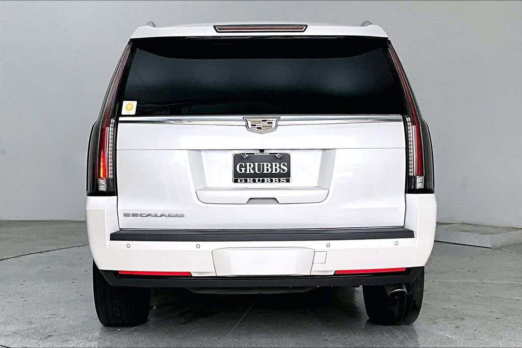 Used 2016 Cadillac Escalade Premium image 6