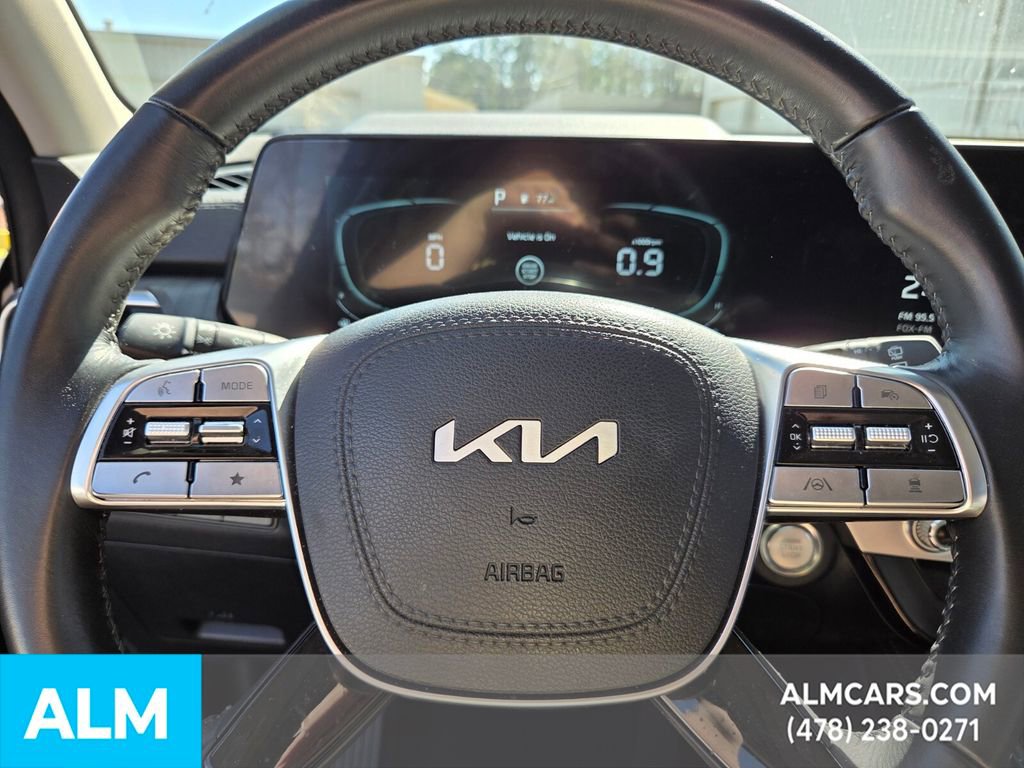 Used 2025 Kia Telluride EX image 25