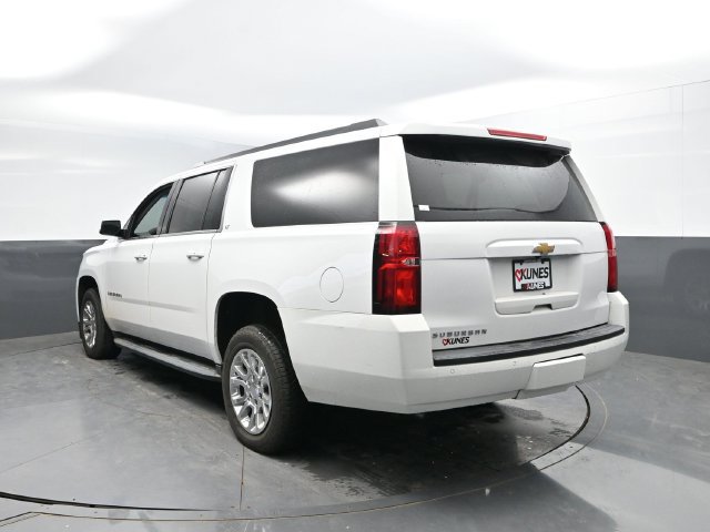 Used 2019 Chevrolet Suburban LT AWD/4WD image 10