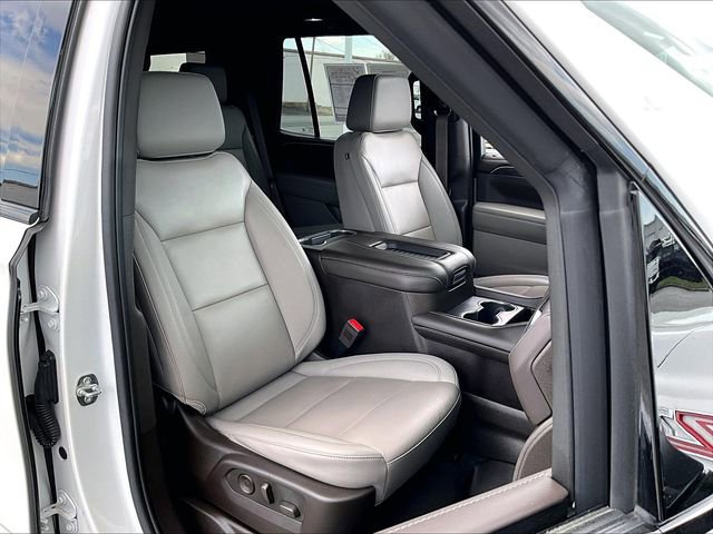 Used 2023 Chevrolet Tahoe Z71 w/ Luxury Package image 11