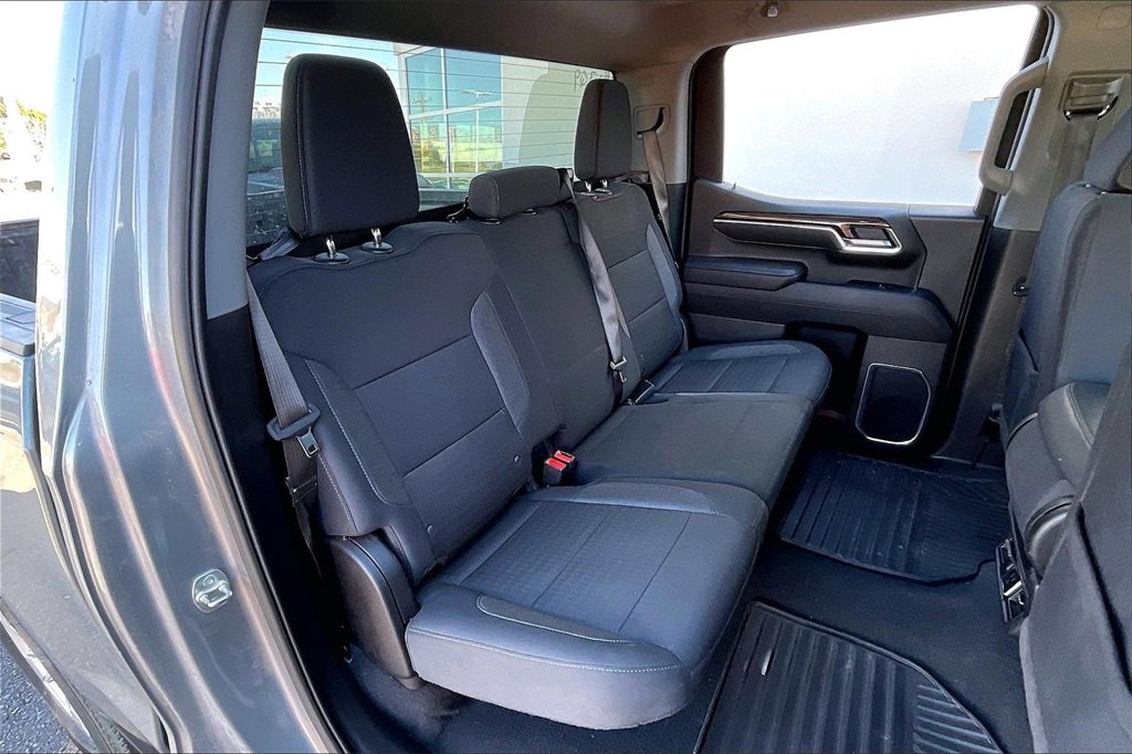 Used 2025 Chevrolet Silverado 1500 LT image 25