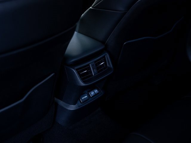 Used 2025 Lexus ES 300h w/ Premium Package image 28