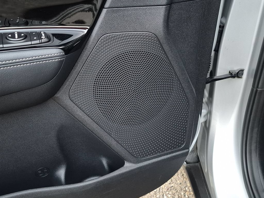 Used 2019 Kia Niro EX FWD image 13