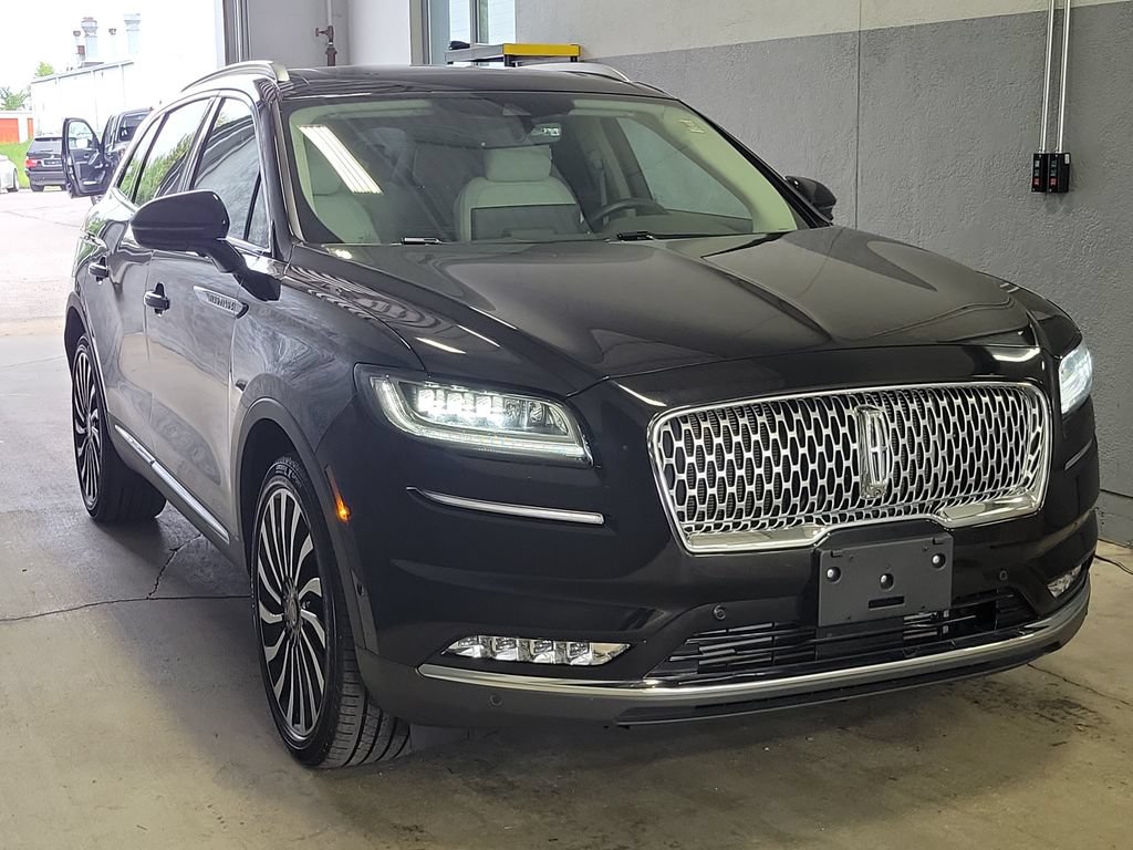 Used 2022 Lincoln Nautilus Black Label w/ Class II Trailer Tow Package AWD/4WD image 8