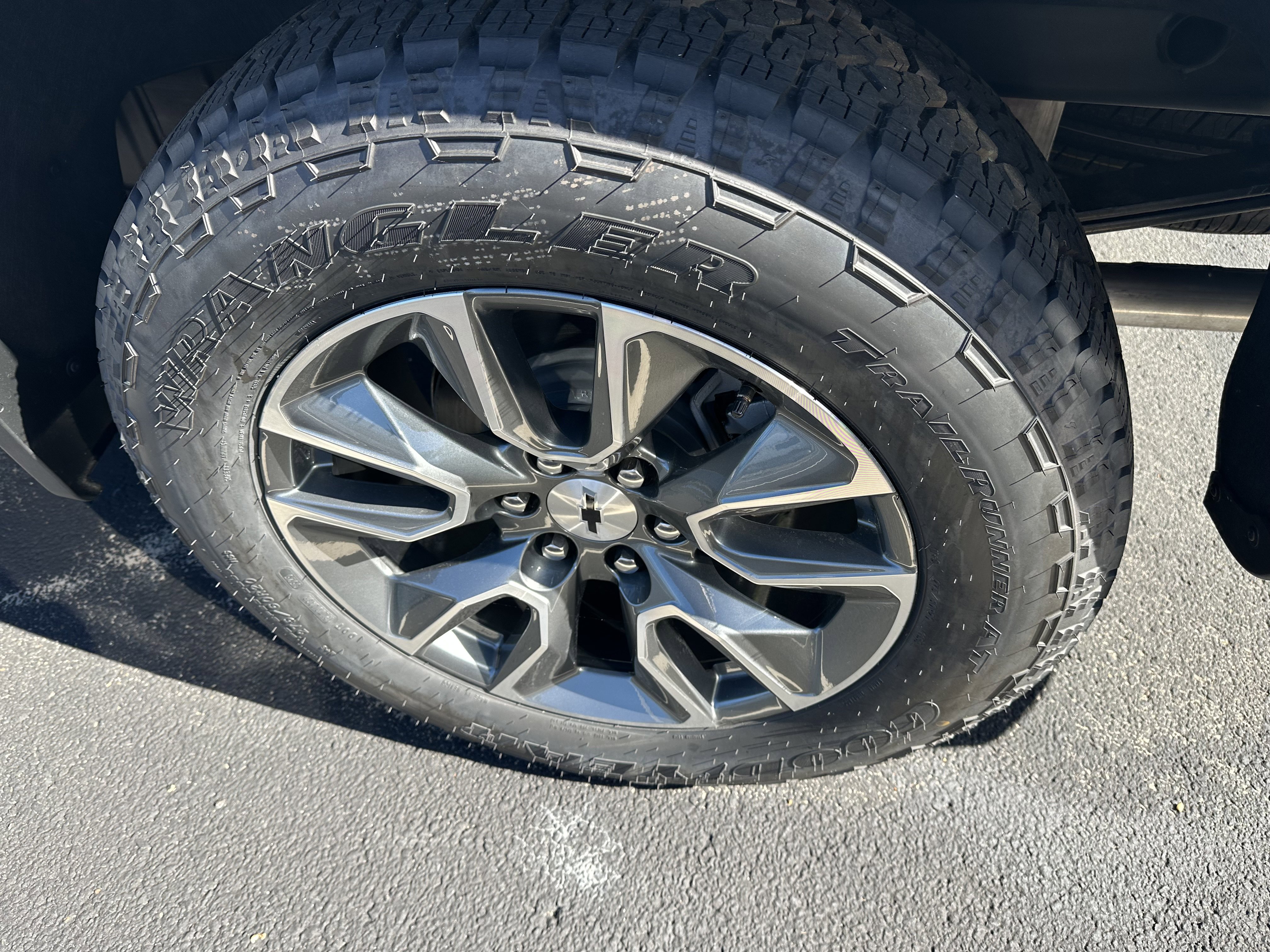 New 2026 Chevrolet Silverado 1500 RST AWD/4WD image 10