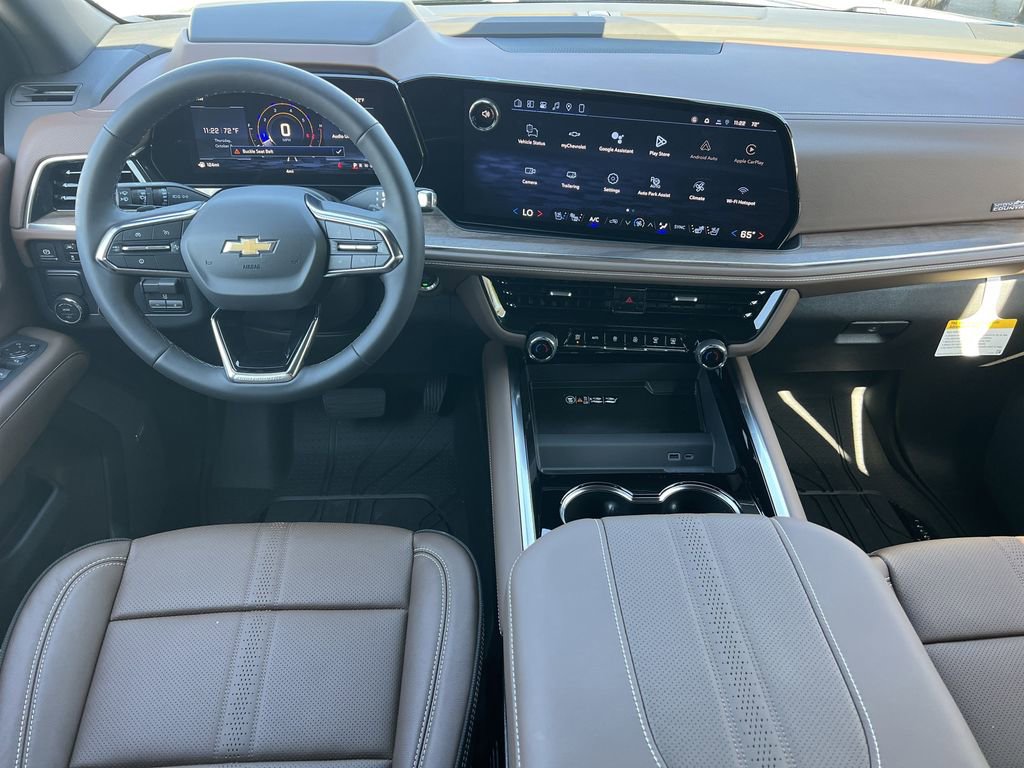 New 2026 Chevrolet Suburban High Country image 2