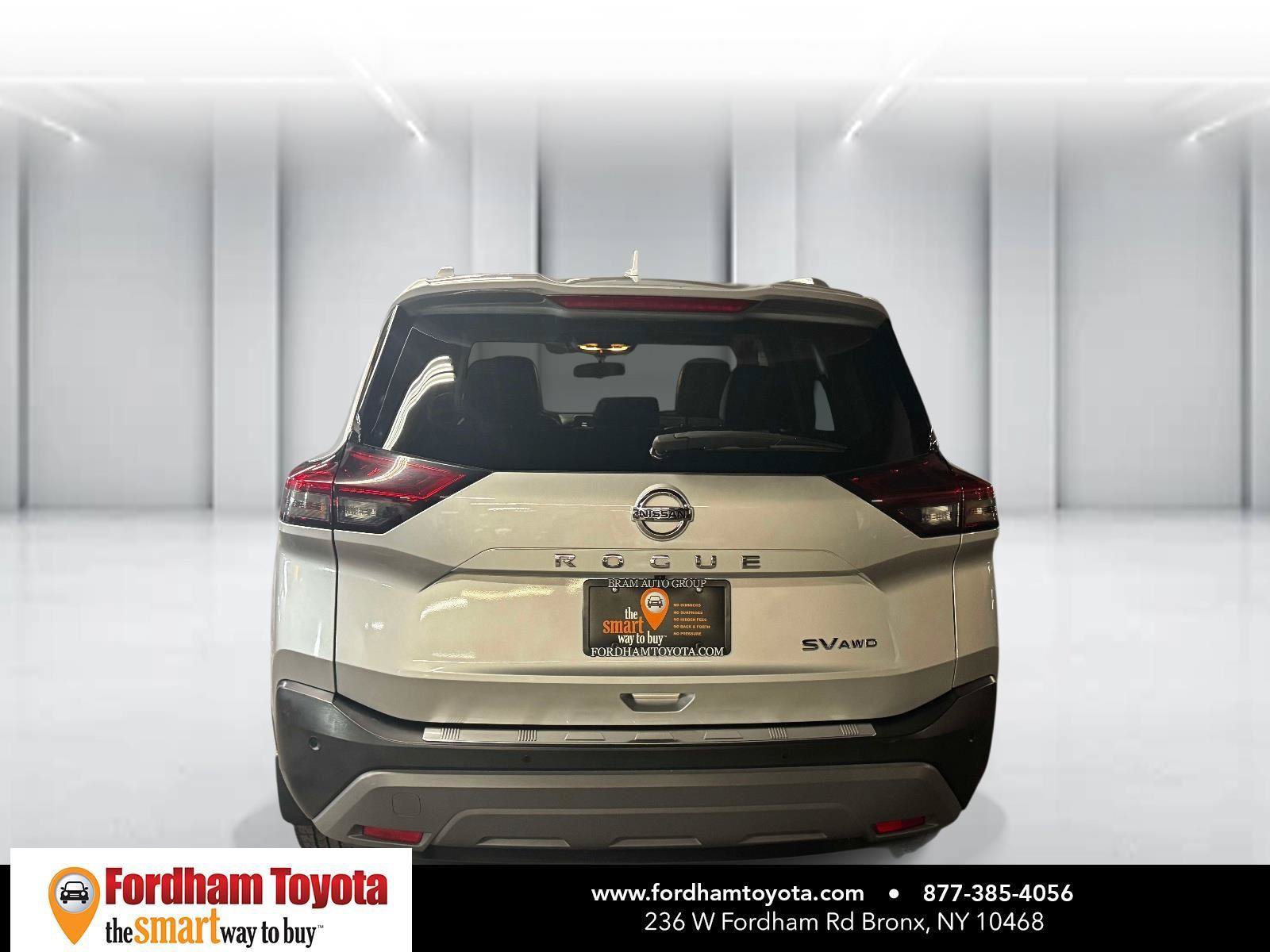 Used 2021 Nissan Rogue SV w/ Premium Package AWD/4WD image 6