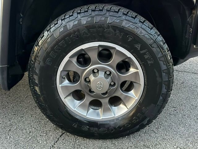 Used 2011 Toyota FJ Cruiser 4WD image 46