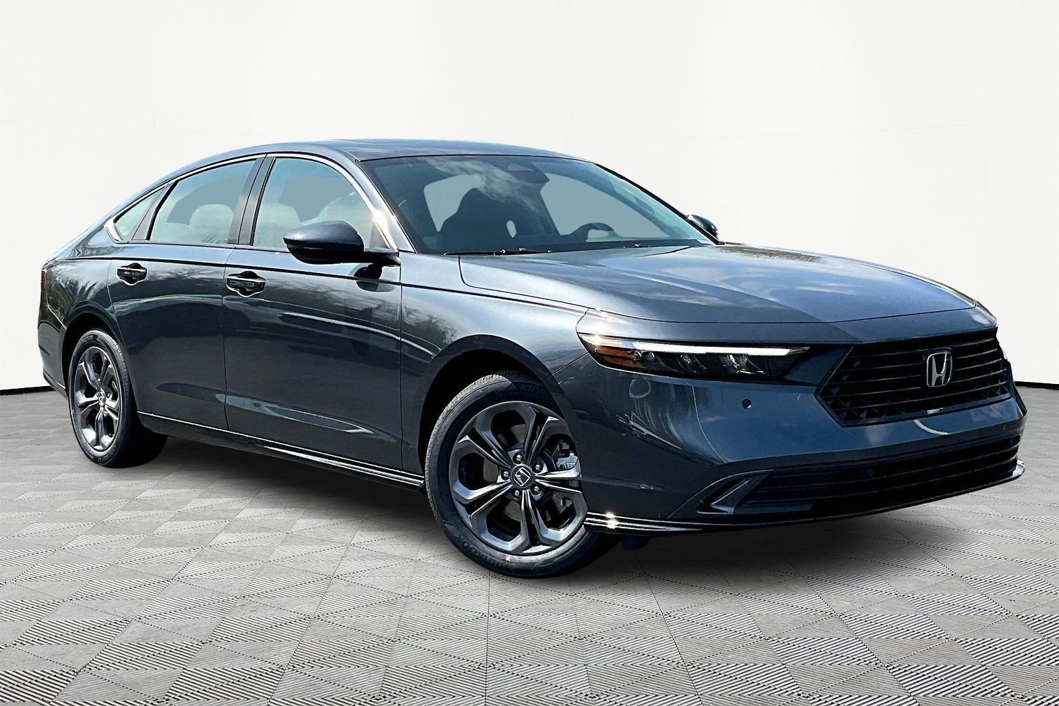 New 2026 Honda Accord EX-L image 3