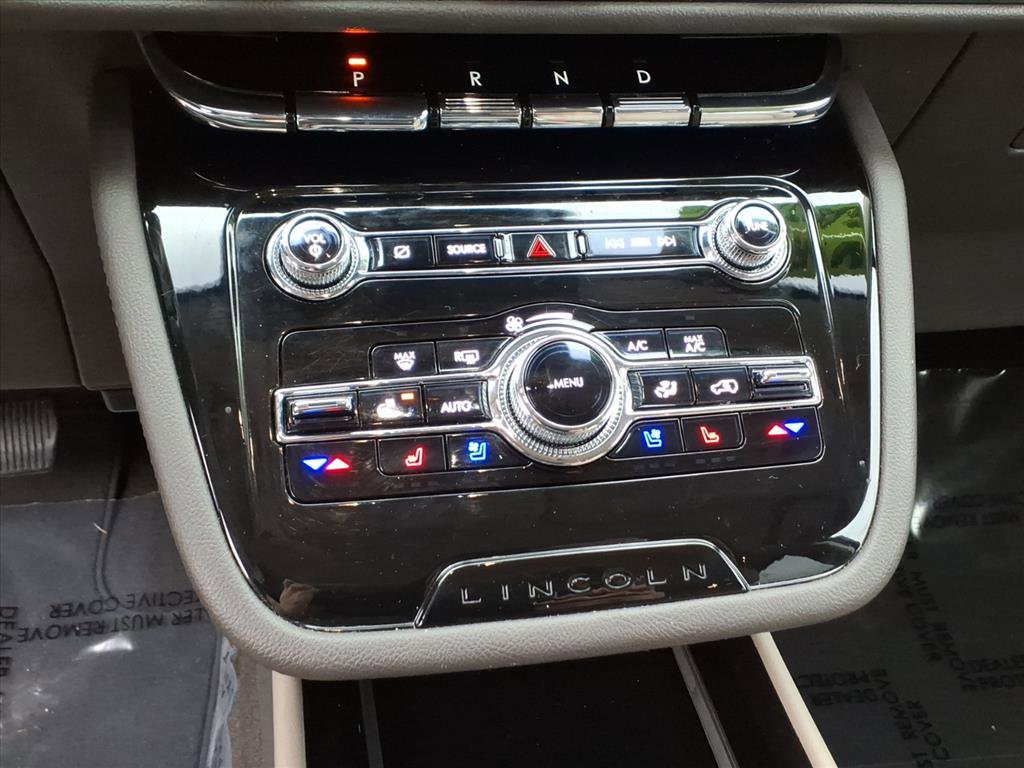 Certified 2022 Lincoln Corsair Reserve w/ Equipment Group 201A image 23