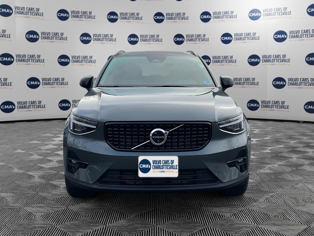 New 2026 Volvo XC40 B5 Plus w/ Protection Package Premier image 8
