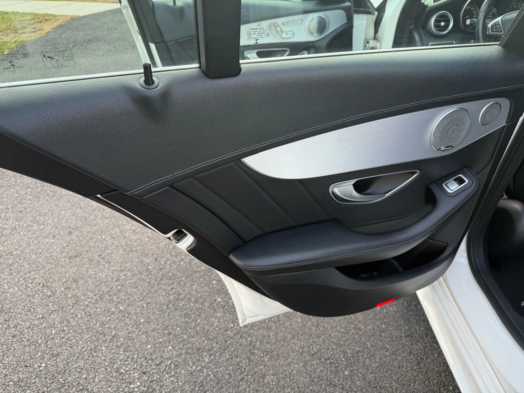 Used 2015 Mercedes-Benz C 300 4MATIC Sedan image 26