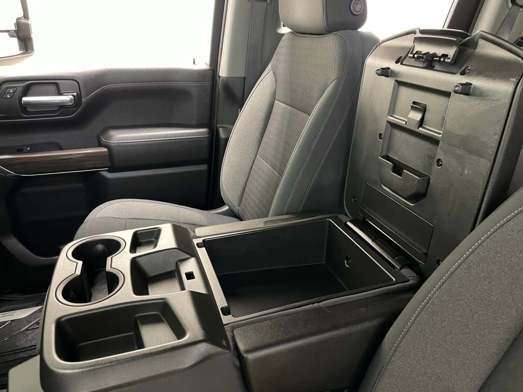 Certified 2019 Chevrolet Silverado 1500 LT w/ All-Star Edition image 32