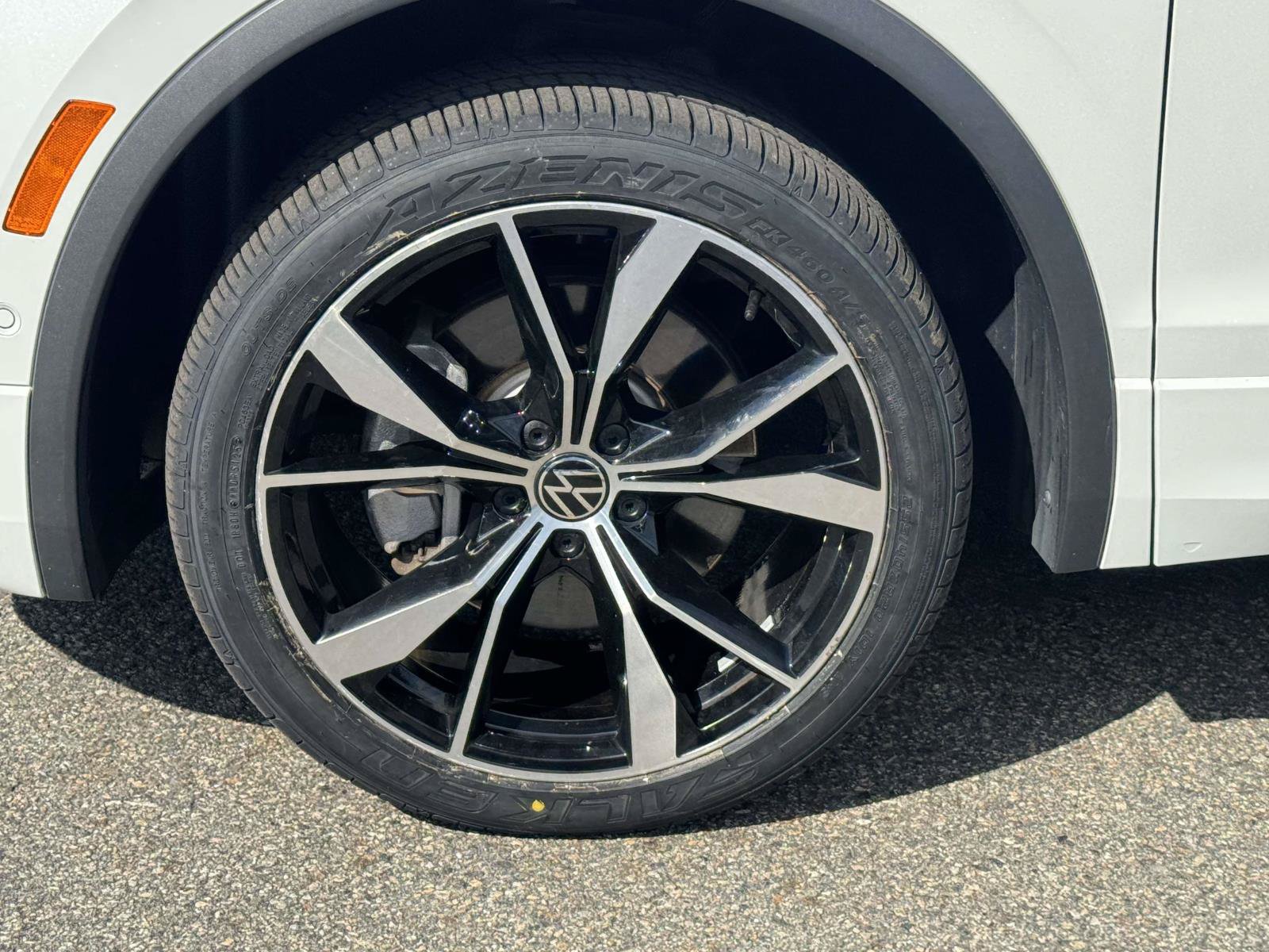 Certified 2024 Volkswagen Tiguan SEL R-Line AWD/4WD image 6