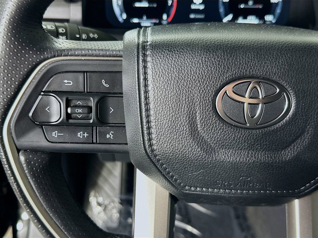 Used 2025 Toyota 4Runner TRD Off-Road image 22