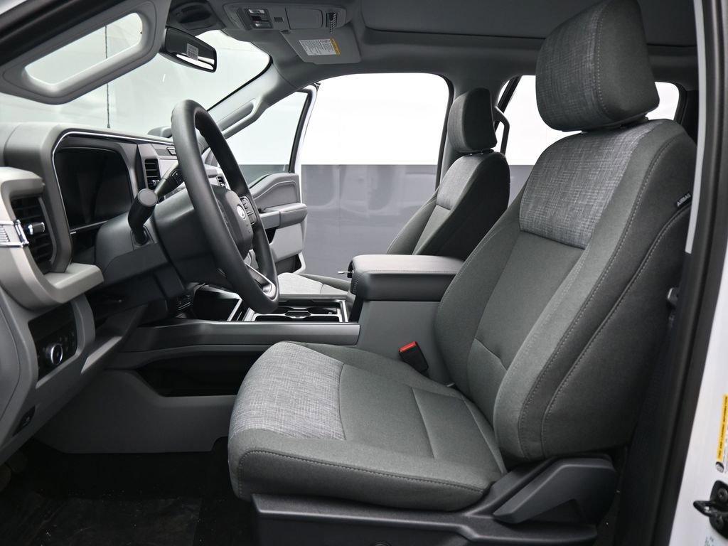 New 2026 Ford F250 XLT w/ XLT Premium Package image 9