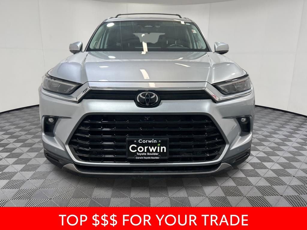 Used 2024 Toyota Grand Highlander AWD image 2