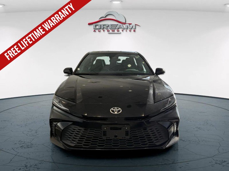 Used 2025 Toyota Camry SE FWD image 3