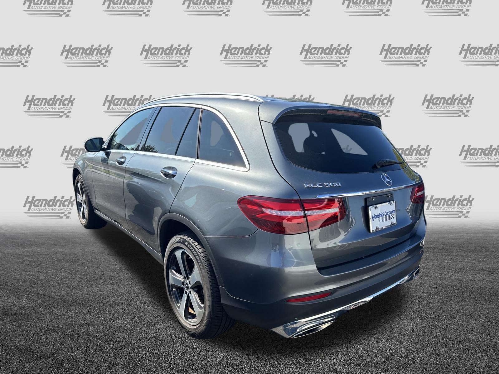 Used 2018 Mercedes-Benz GLC 300 4MATIC image 7