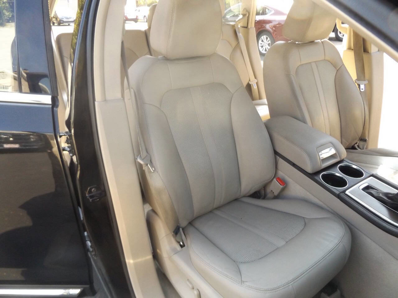 Used 2013 Lincoln MKX AWD image 22