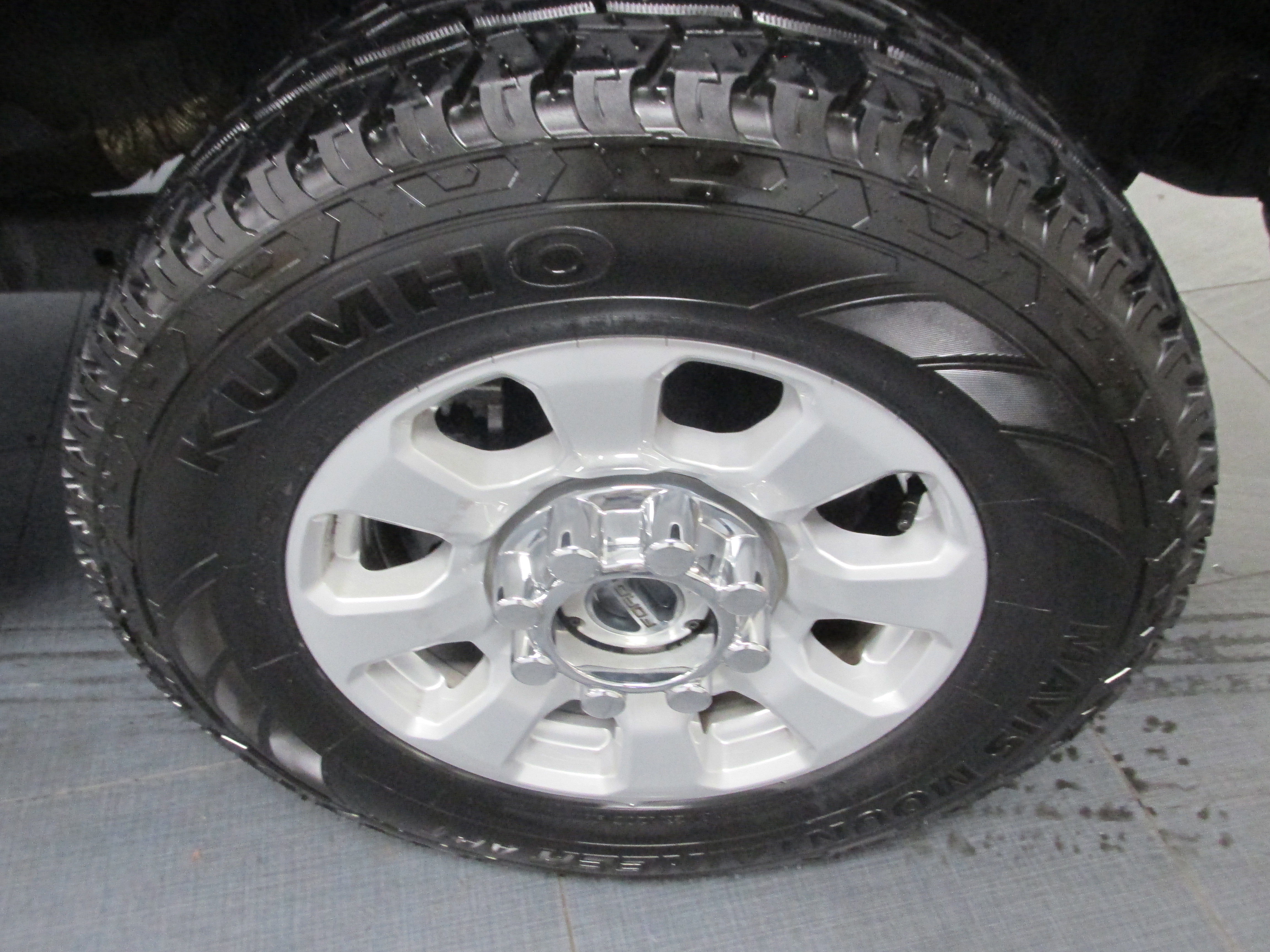 Used 2023 Ford F250 XLT w/ Snow Plow Prep Package image 14