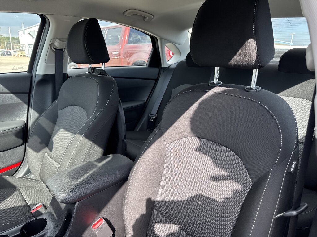 Certified 2024 Kia Forte LXS w/ LXS Technology Package image 21
