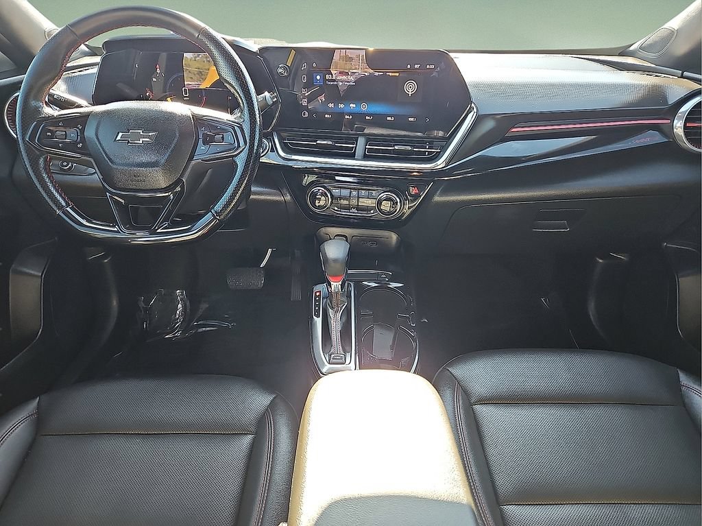 Used 2025 Chevrolet Trax RS w/ Driver Confidence Package FWD image 15