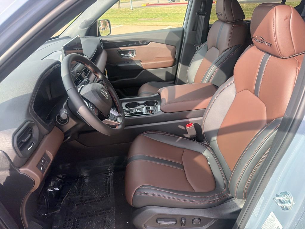 New 2026 Honda Pilot TrailSport image 7